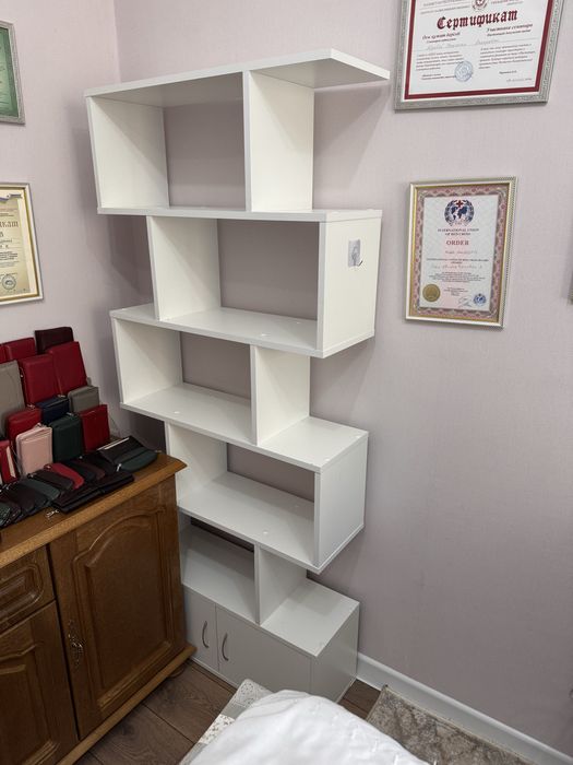 Продается напольный стеллаж