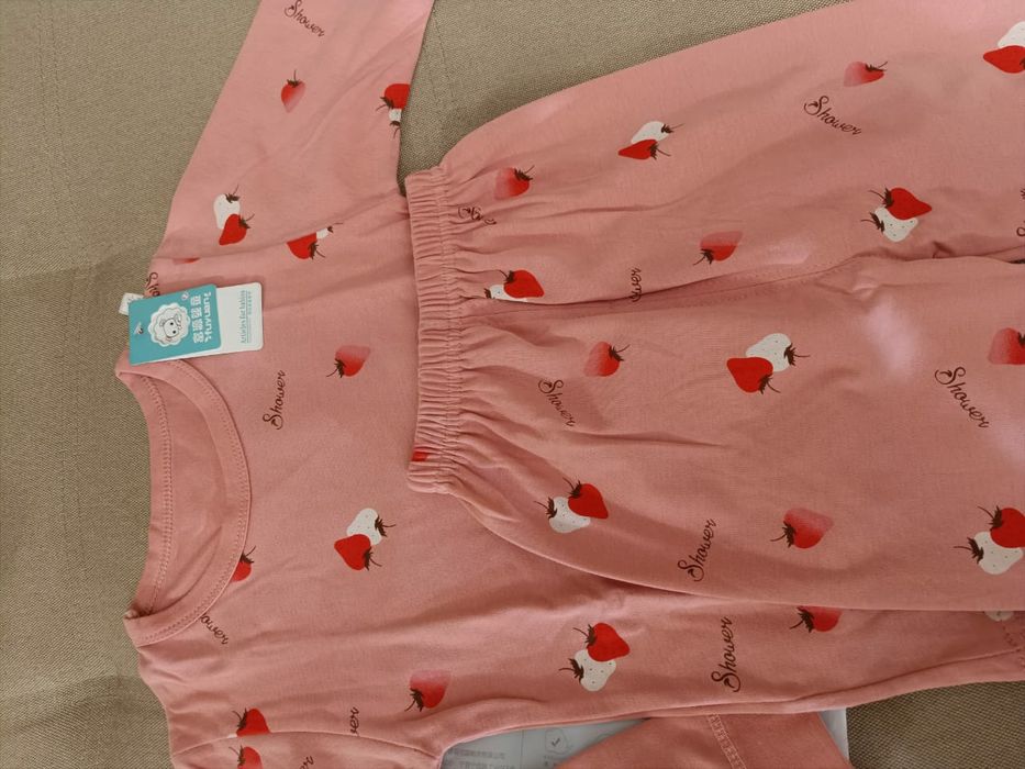 Продаю новые вещи на девочку 3-4 года