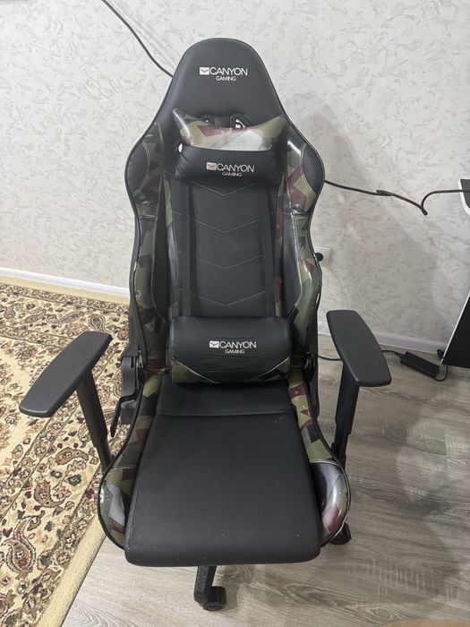 Продам игровое кресло