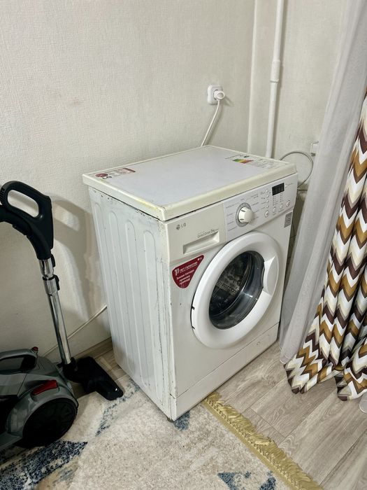 Стиралка LG.