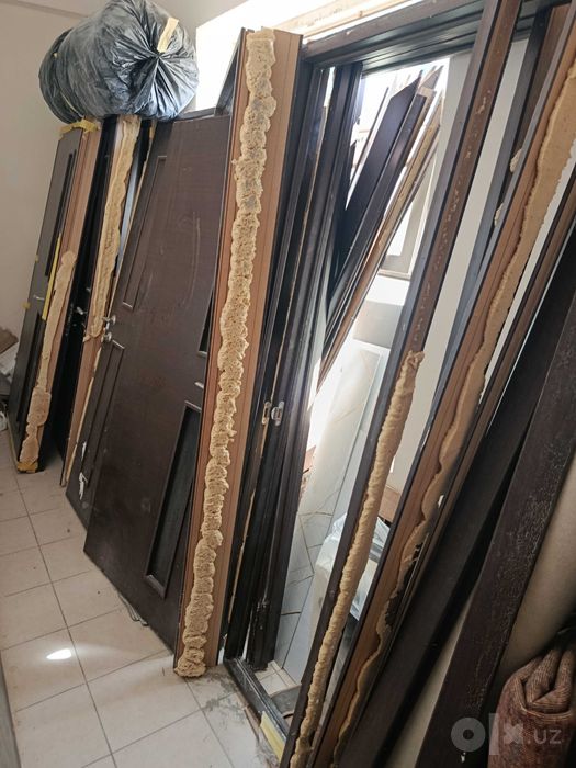 eshiklar bor 7-8 ta
