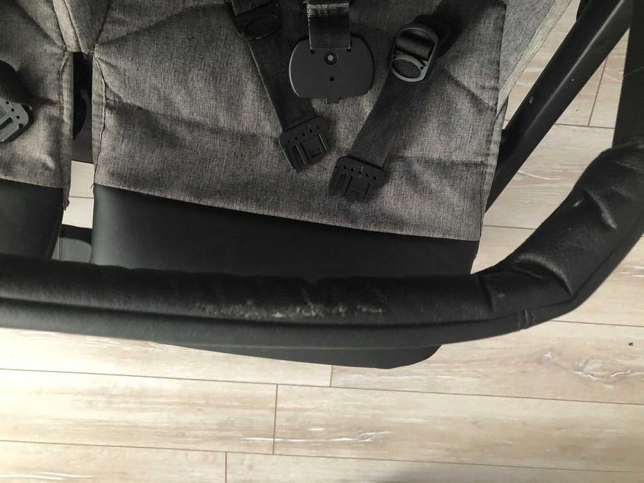 Детска количка за близнаци