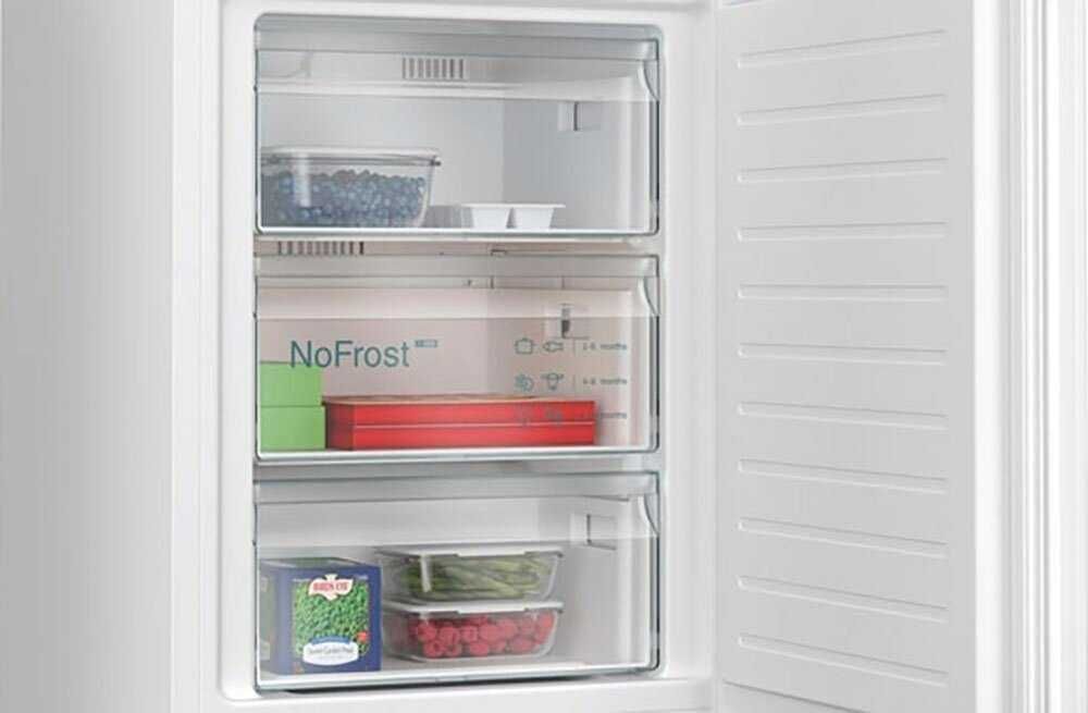 Хладилник с фризер SIEMENS KG36N2WCF 186см.