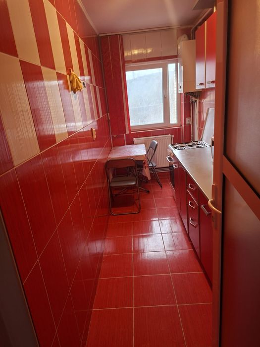 Închiriez apartament