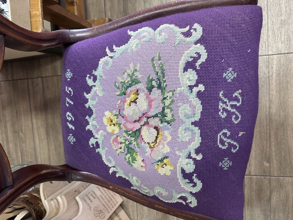 Антикварни столове