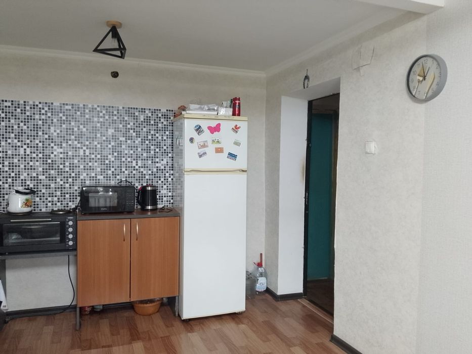 Продам 2 комн общежитие