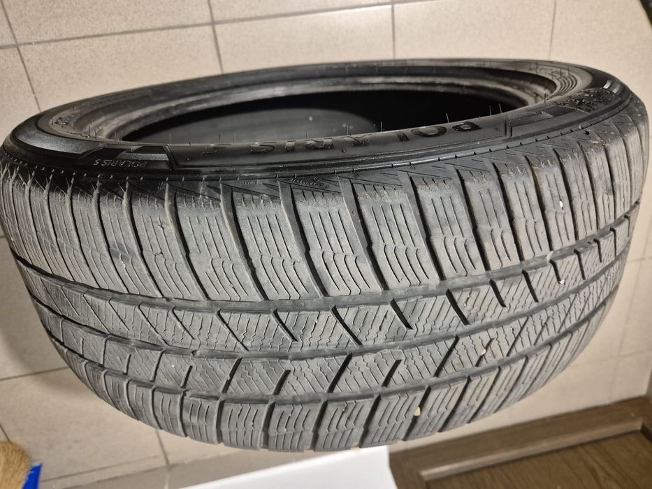 Vând 4 anvelope iarnă Barum Polaris 5 235/50 R19 VXL
