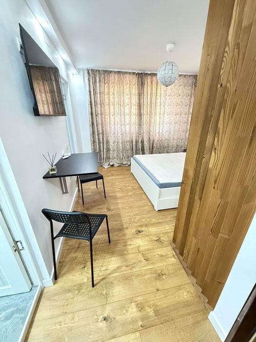 Închiriez garsonieră morarilor proprietar