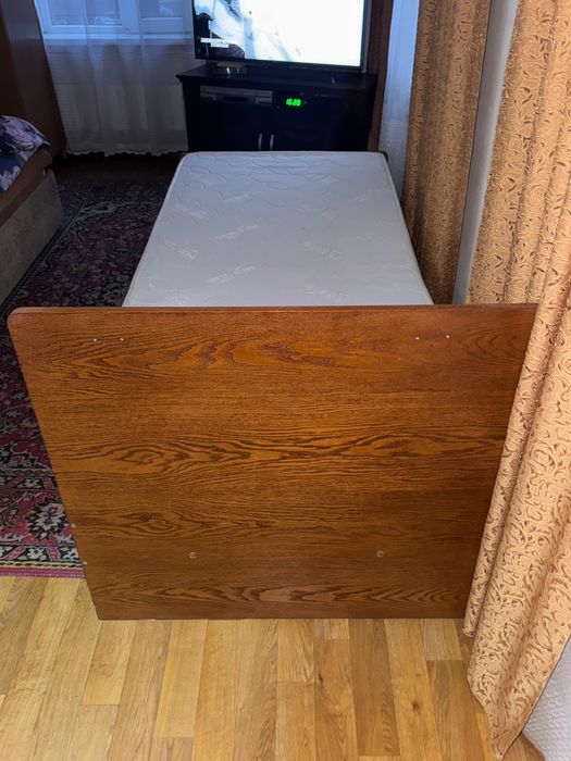 Кровать 2м на 1м