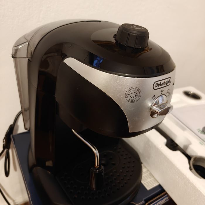 Eспресо машина De'Longhi EC221.B,