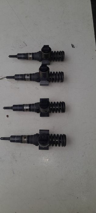 Dezmembrez autoturisme