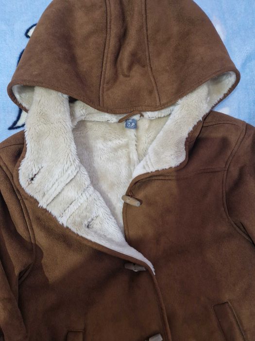 Детско палтенце за 7-8 год.