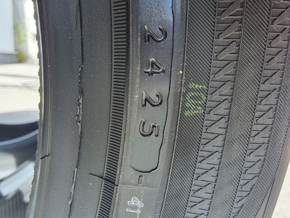 Anvelope noi iarna Yokohama 275/45R21 315/40R21 DOT2025 Mercedes GLE