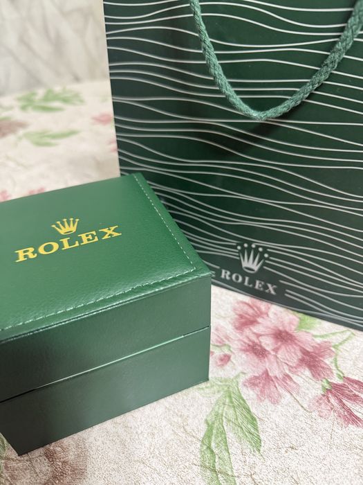 Rolex сагаты почти новый
