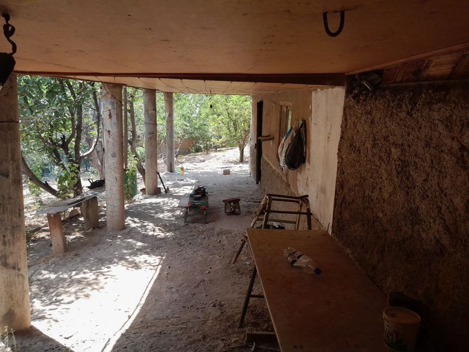 Uchastka Parkent surxi maxalla