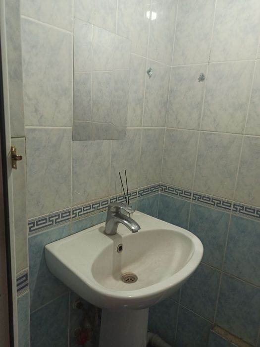 2 xonali uy. 3 qavat. Ijaraga beriladi. Uzoq muddatga.
