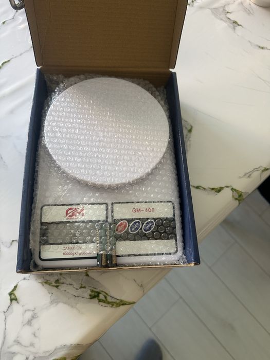 весы настольные, электронные, на батарейках