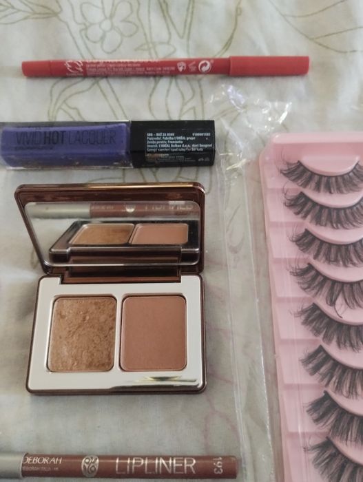 Лот гримове и мигли