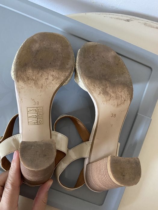 Vand sandale piele marimea 38 Anna Viotti