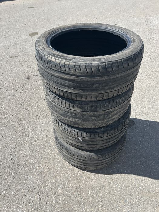 Продам резину на 18