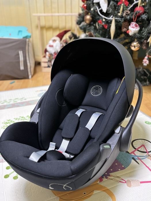 Детско столче за кола Cybex Gold Cloud G i-Size Moon Black