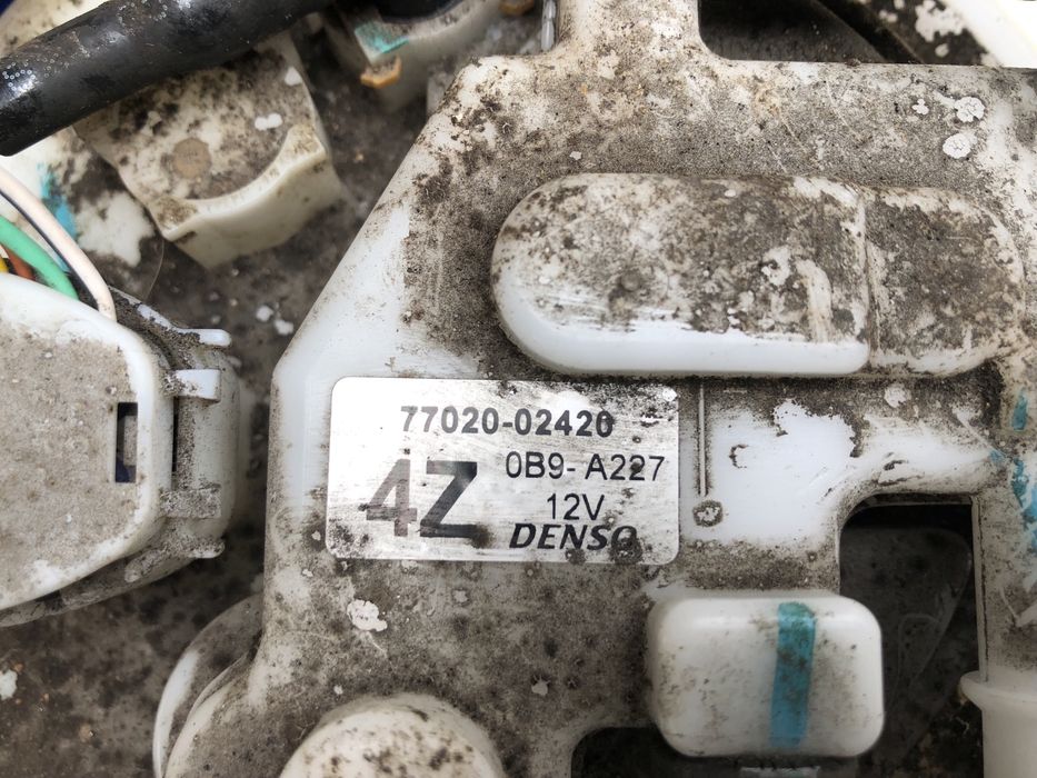 Бензинова помпа за Тойота Аурис 1.33vvti-99кс 2010-2012г