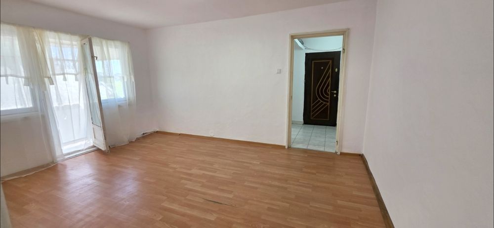 2 camere, zona CENTRALA, orientare SUD