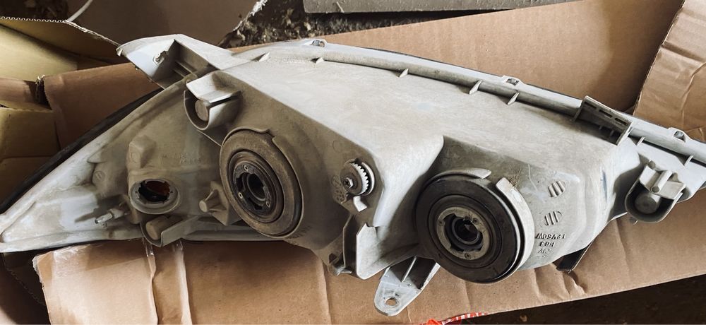 Камри 30 фары сатылады