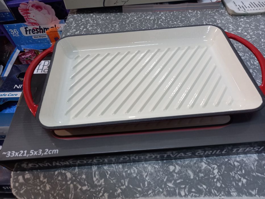 Grill / tavă fontă emailată 33 x 23 x 3 cm  Promo 99 lei