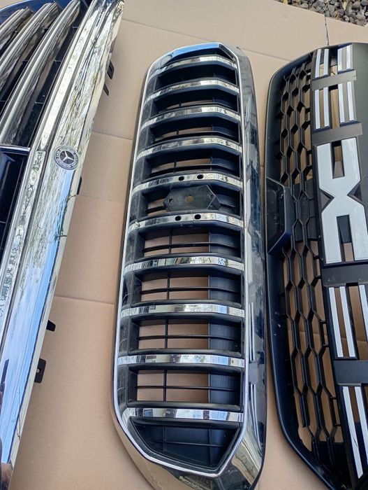 Grilă Volvo XC60 Mercedes E Class W213 Suzuki S Cross Dacia Logan