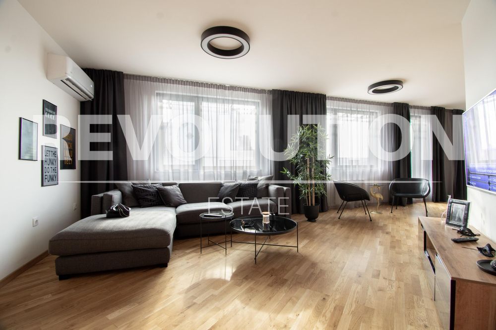 Дава се под наем Двустаен апартамент в София, Лозенец - 140 кв.м за 1200 € - Снимка #1