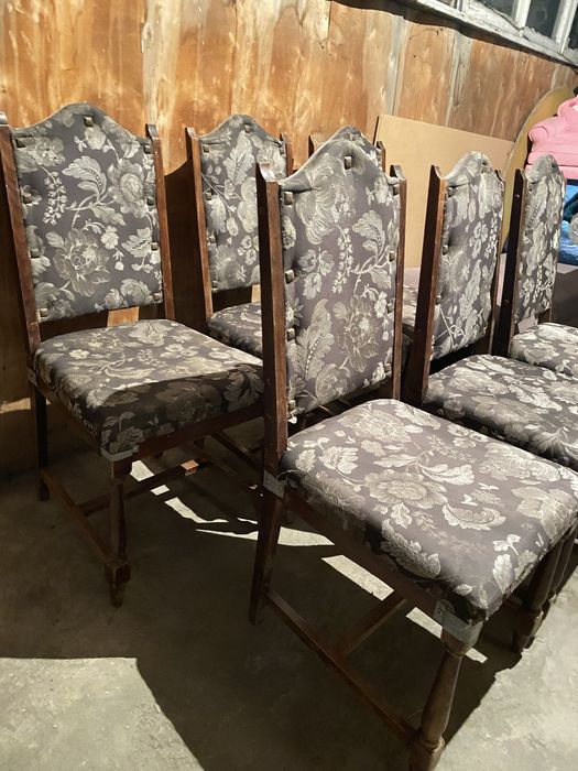 Продам стулья …..