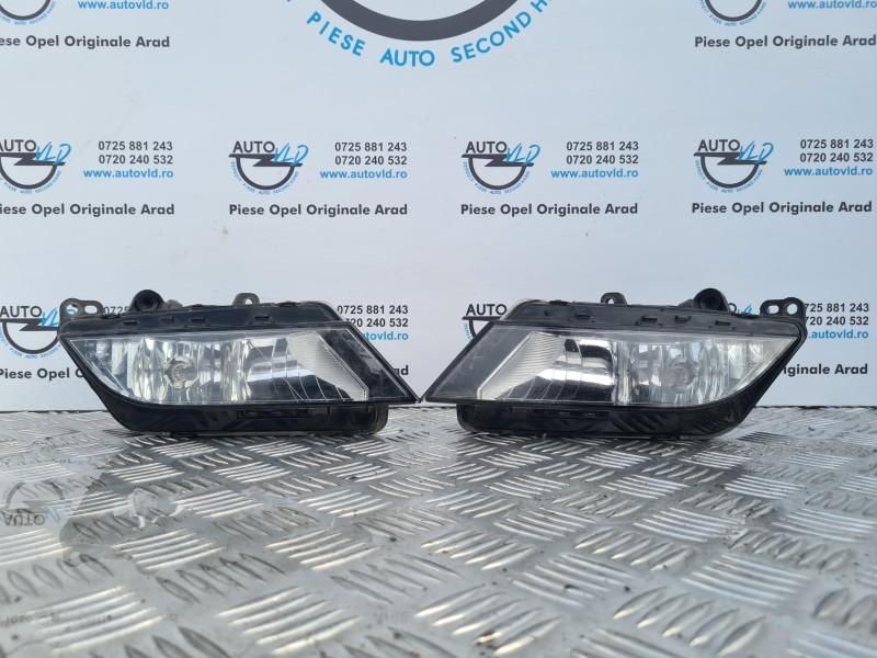 Proiector ceata stanga Seat Ibiza 4 facelift 6J