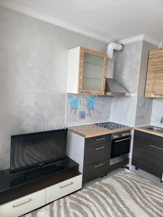 Продава се Тристаен апартамент в Шумен, Пазара - 68 кв.м за 1013 €/кв.м - Снимка #1