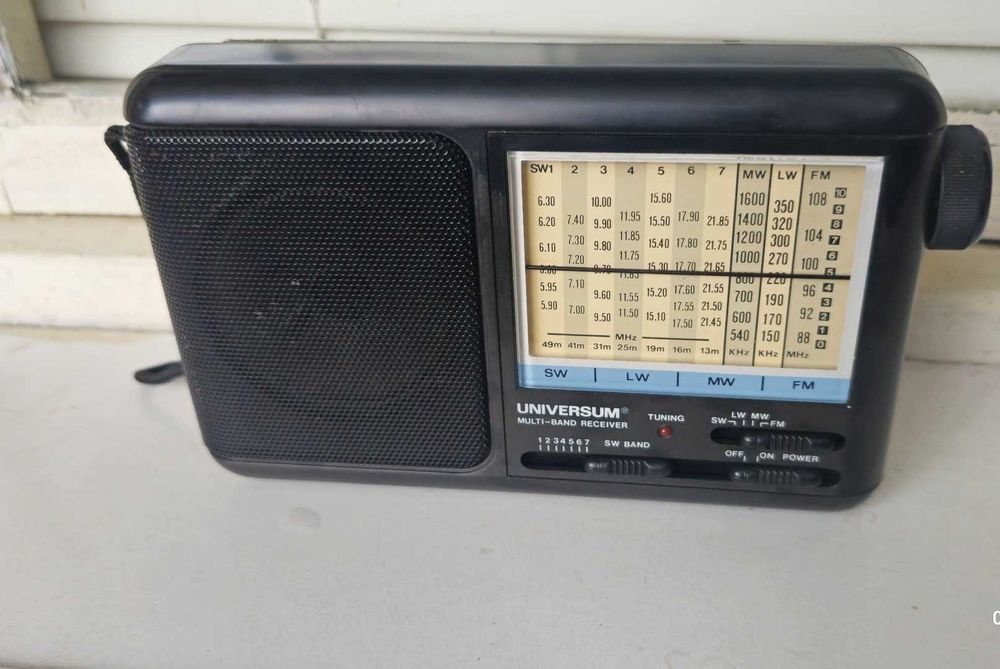 Radio portabil UNIVERSUM