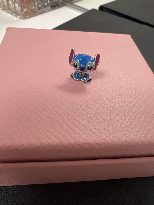 Charm stich pt bratara