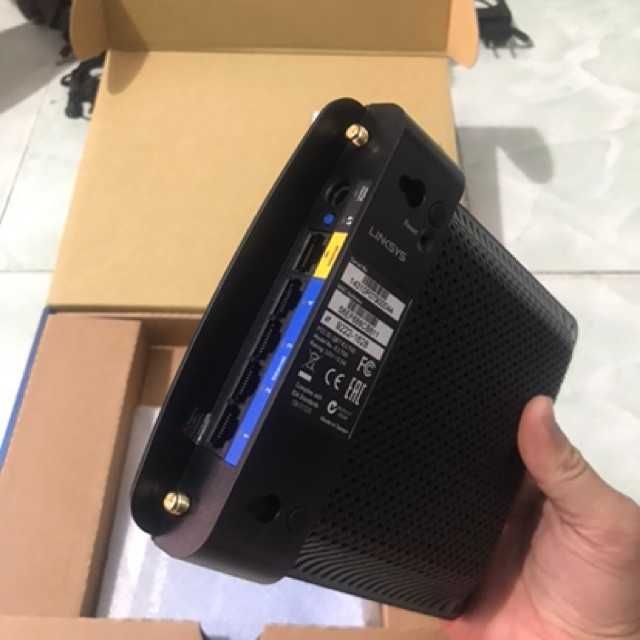 Рутер Linksys E1700.