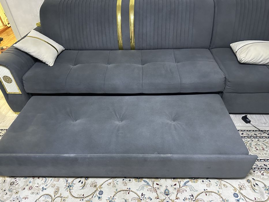 Продаю диван длинна 3.75