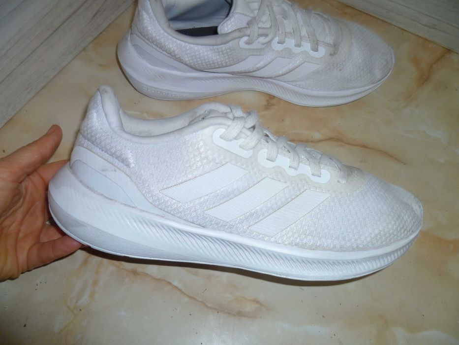 ADIDAS маратонки
