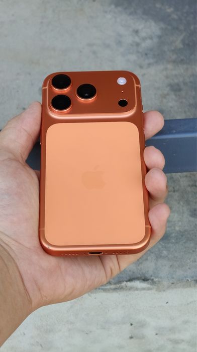 Iphone 17 pro 256 gb СРОЧНО