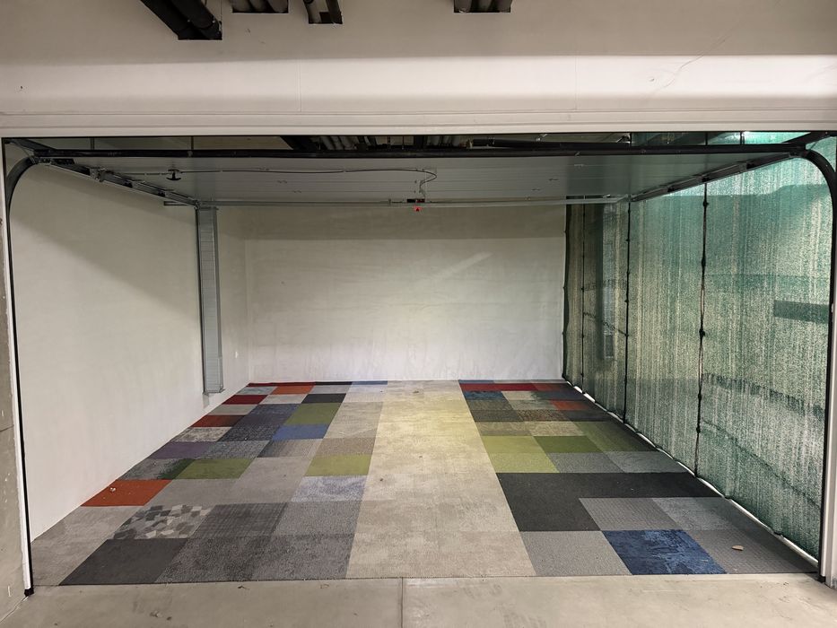 Гараж и паркоместа