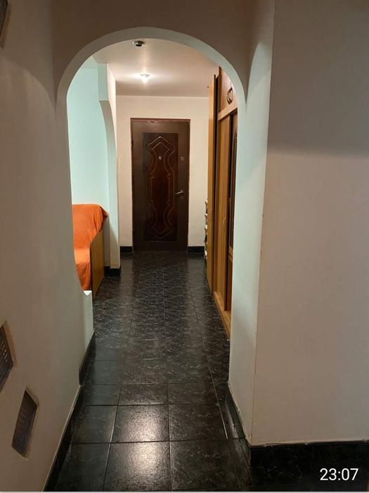 Ofer spre închiriere apartament 2 camere