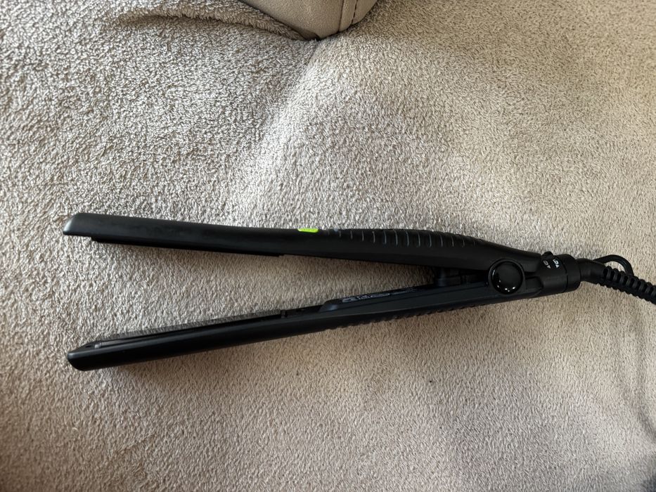 Преса за изправяне на коса