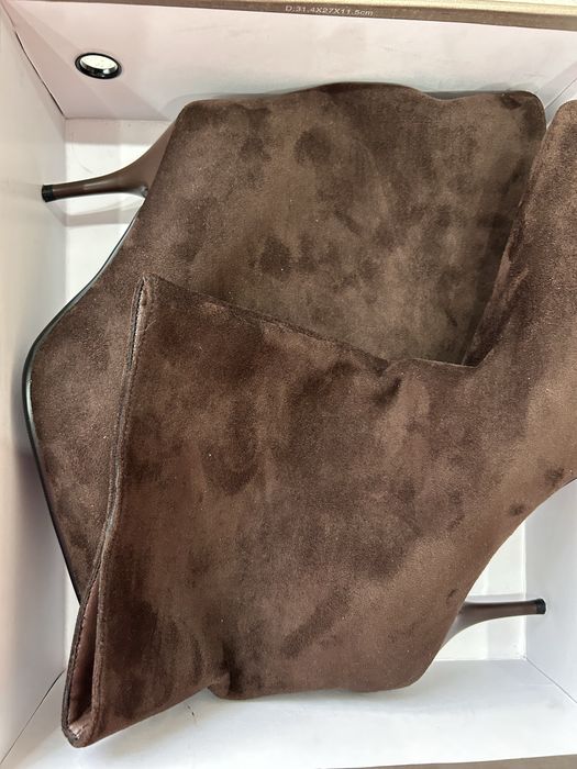Продам женские стильные сапожки