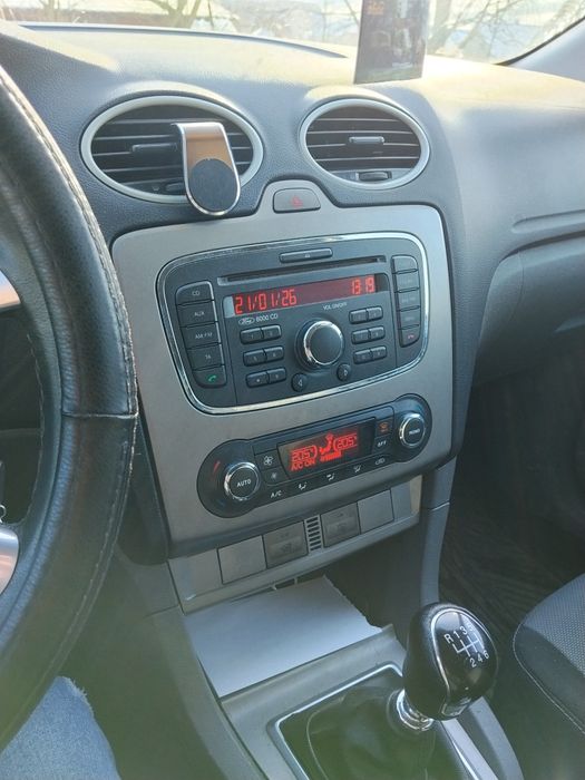 Schimb cu duba sau vand.Ford focus 2009,2000 diesel