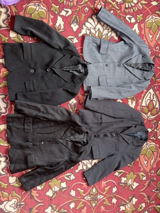 Пиджаки детские. цена за всё