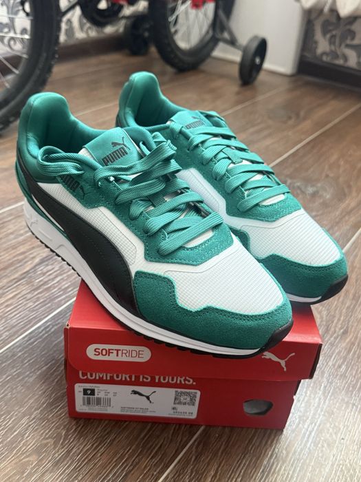 Продаются Красовки от Puma. 41-42 размер. Заказаны из Америки.  Новые.