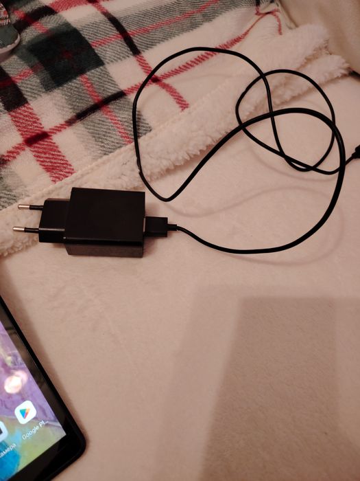 Таблет Lenovo ползван само 1 месец