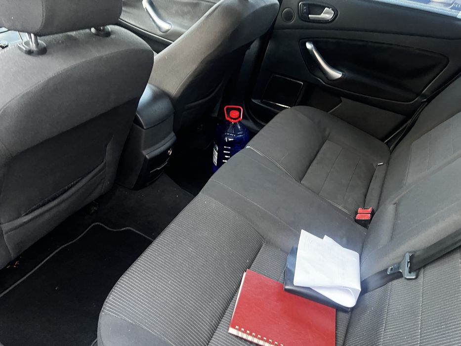 Ford Mondeo 2.0 TDCi 140CP 2010/ stare foarte buna