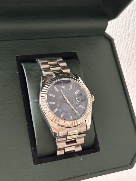 Продам стильные и статусные часы Rolex